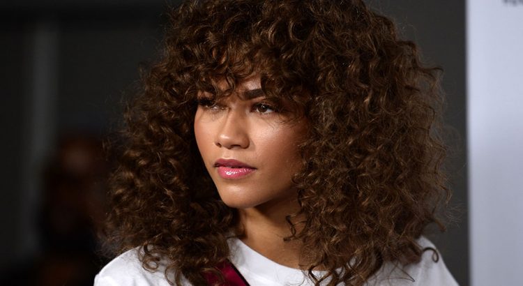 The 10 Cutest Curly Hair Trends for 2021